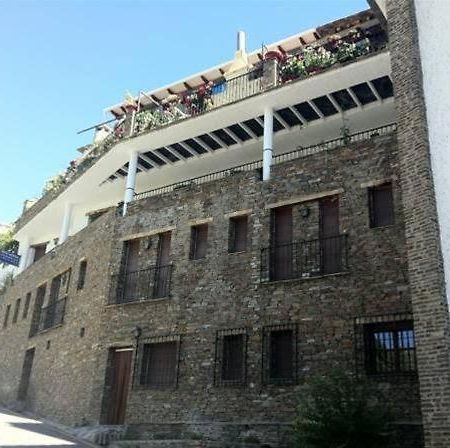 Apartamentos Siete Lagunas Trevelez Exterior photo
